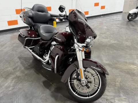 More photos of 2021 Harley-Davidson Touring Ultra Limited at Moto Boutique, OH