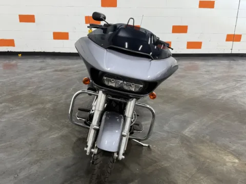 More photos of 2016 Harley-Davidson Road Glide at Moto Boutique, OH