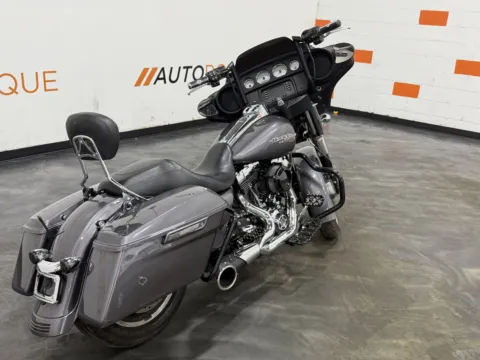 Photos of 2014 HARLEY DAVIDSON STREET GLIDE FLHX for sale in Columbus, OH at Moto Boutique