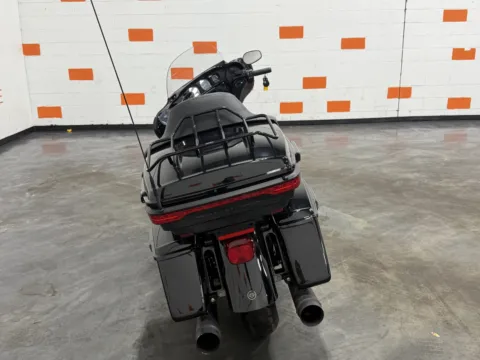 More photos of 2020 HARLEY DAVIDSON ULTRA LIMITED FLHTK at Moto Boutique, OH