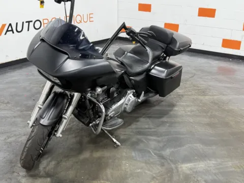 Another view of 2015 HARLEY DAVIDSON ROAD GLIDE SPECIAL FLTRXS for sale in Columbus, OH at Moto Boutique
