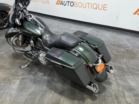 Photos of 2013 HARLEY DAVIDSON STREET GLIDE FLHX for sale in Columbus, OH at Moto Boutique