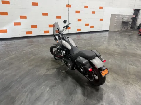 More photos of 2016 Harley-Davidson Dyna Street Bob at Moto Boutique, OH