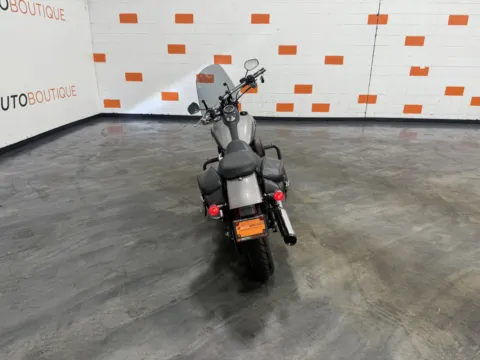 More photos of 2016 Harley-Davidson Dyna Street Bob at Moto Boutique, OH
