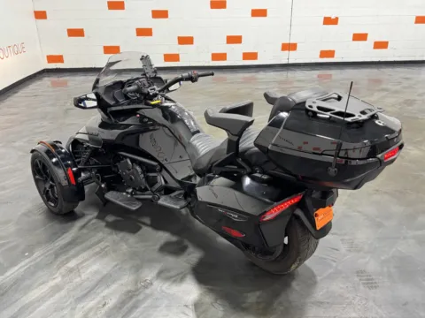 More photos of 2019 CAN AM SPYDER F3 at Moto Boutique, OH