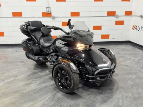 Photos of 2019 CAN AM SPYDER F3 for sale in Columbus, OH at Moto Boutique