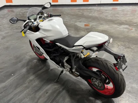 More photos of 2020 DUCATI SUPERSPORT S at Moto Boutique, OH