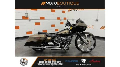 Black 2013 HARLEY DAVIDSON ROAD GLIDE CVO FLTRXSE2 for sale in Columbus, OH