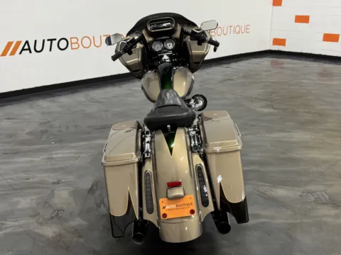 More photos of 2013 HARLEY DAVIDSON ROAD GLIDE CVO FLTRXSE2 at Moto Boutique, OH