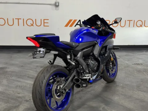 Another view of 2023 YAMAHA R7 for sale in Columbus, OH at Moto Boutique