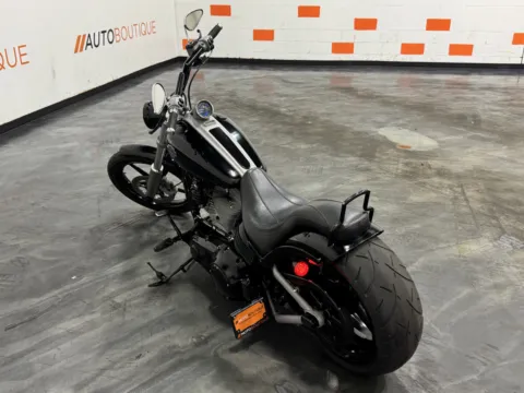 More photos of 2008 HARLEY DAVIDSON ROCKER SOFTAIL FXCW at Moto Boutique, OH