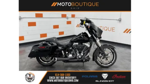 Black 2016 HARLEY DAVIDSON STREET GLIDE FLHX for sale in Columbus, OH