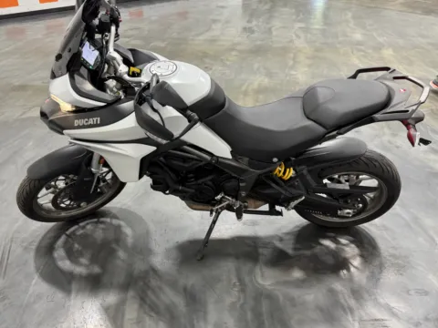 More photos of 2017 DUCATI MULTISTRADA 950 at Moto Boutique, OH