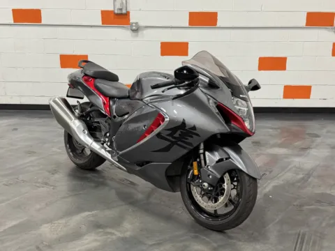 Photos of 2023 SUZUKI HAYABUSA 1340 for sale in Columbus, OH at Moto Boutique