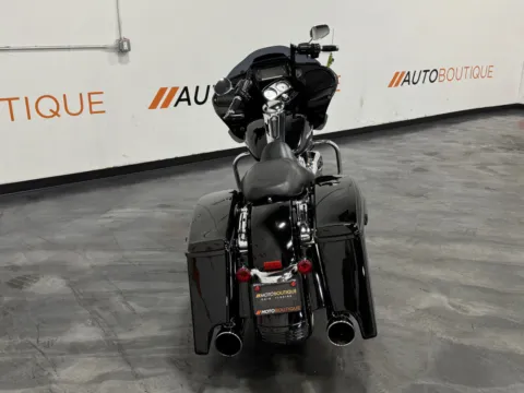 More photos of 2018 HARLEY DAVIDSON ROAD GLIDE FLTRX at Moto Boutique, OH