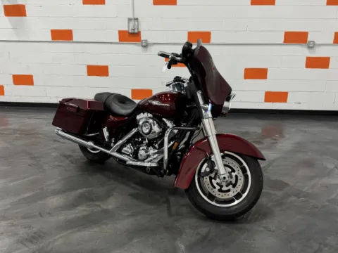 Photos of 2008 HARLEY DAVIDSON STREET GLIDE FLHX for sale in Columbus, OH at Moto Boutique