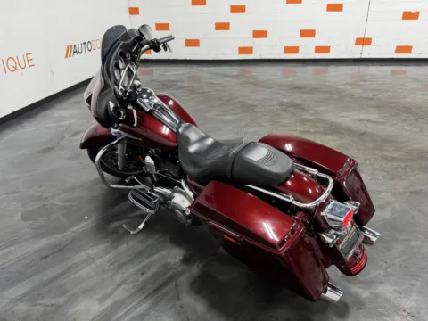 More photos of 2008 HARLEY DAVIDSON STREET GLIDE FLHX at Moto Boutique, OH