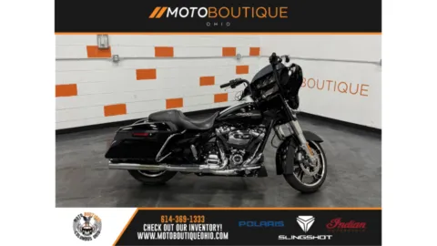 Black 2017 HARLEY DAVIDSON STREET GLIDE SPCIAL FLHXS for sale in Columbus, OH