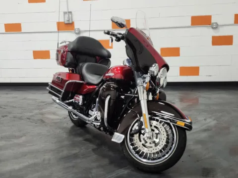 Another view of 2012 HARLEY DAVIDSON ULTRA LIMITED FLHTK for sale in Columbus, OH at Moto Boutique