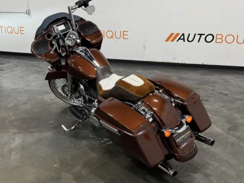 Photos of 2015 HARLEY DAVIDSON ROAD GLIDE SPECIAL FLTRXS for sale in Columbus, OH at Moto Boutique