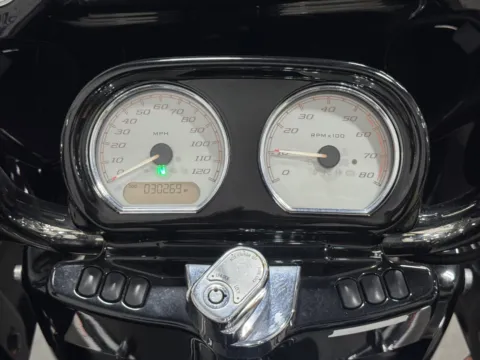 Photos of 2016 HARLEY DAVIDSON ROAD GLIDE SPECIAL FLTRXS for sale in Columbus, OH at Moto Boutique