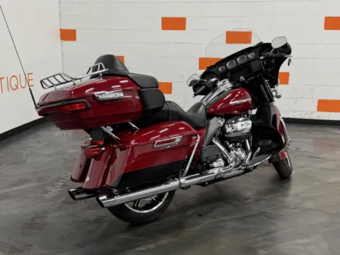 Another view of 2021 HARLEY DAVIDSON ULTRA LIMITED FLHTK for sale in Columbus, OH at Moto Boutique