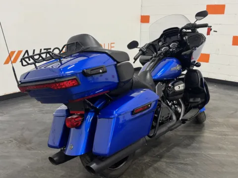 Another view of 2024 HARLEY DAVIDSON ROAD GLIDE LIMITED FLTRK for sale in Columbus, OH at Moto Boutique