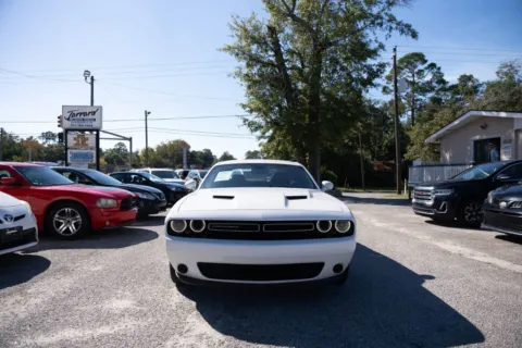 White 2019 Dodge Challenger SXT for sale in Statesboro, GA