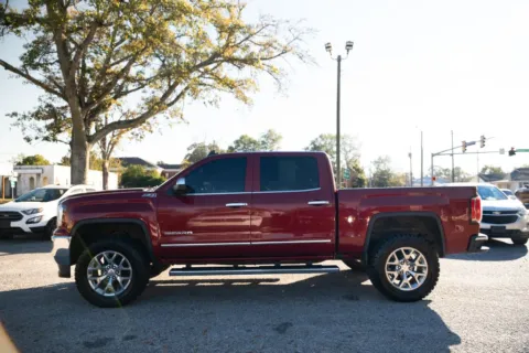 Photos of 2018 GMC Sierra 1500 SLT for sale in Statesboro, GA at Jarrard Pre-Owned Vehicles