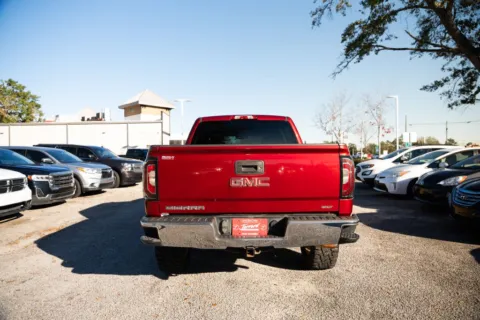 More photos of 2018 GMC Sierra 1500 SLT at Jarrard Pre-Owned Vehicles, GA