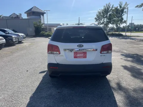 More photos of 2013 KIA SORENTO EX at Jarrard Pre-Owned Vehicles, GA