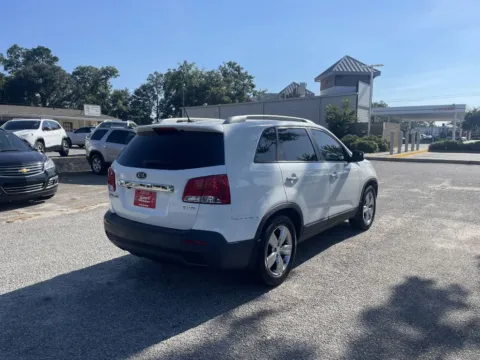 More photos of 2013 KIA SORENTO EX at Jarrard Pre-Owned Vehicles, GA
