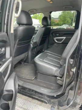 More photos of 2017 NISSAN TITAN SV at Jarrard Pre-Owned Vehicles, GA