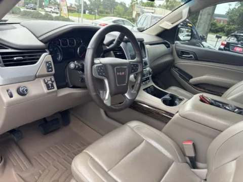 More photos of 2018 GMC YUKON SLT at Jarrard Pre-Owned Vehicles, GA