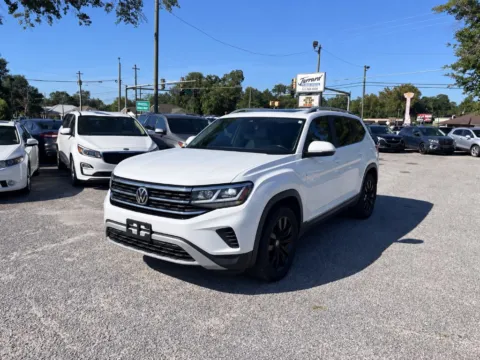 More photos of 2021 VOLKSWAGEN ATLAS SEL at Jarrard Pre-Owned Vehicles, GA