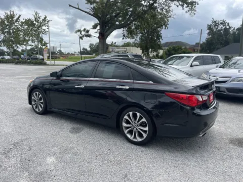 Another view of 2014 HYUNDAI SONATA SE for sale in Statesboro, GA at Jarrard Pre-Owned Vehicles