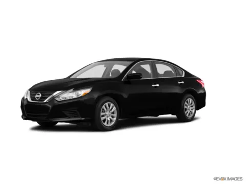 Black 2016 Nissan Altima 2.5 SR for sale in Statesboro, GA