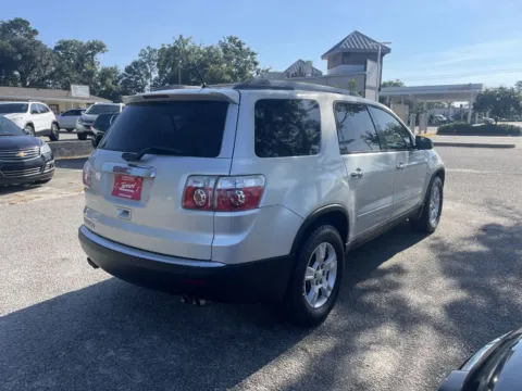 More photos of 2012 GMC Acadia SLE at Jarrard Pre-Owned Vehicles, GA