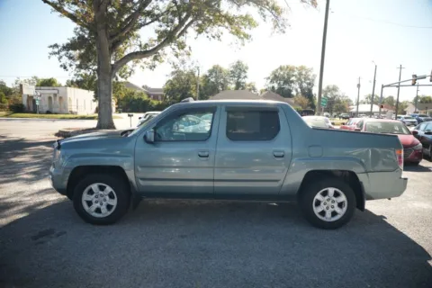 Photos of 2006 Honda Ridgeline for sale in Statesboro, GA at Jarrard Pre-Owned Vehicles