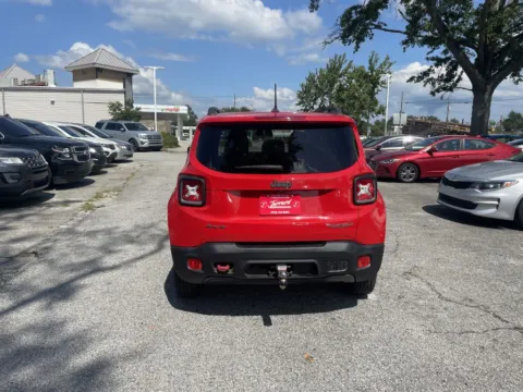 More photos of 2017 Jeep Renegade Trailhawk at Jarrard Pre-Owned Vehicles, GA