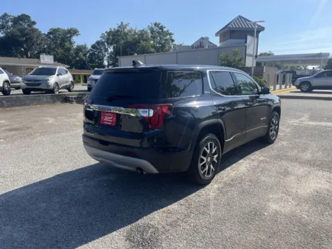 More photos of 2021 GMC Acadia SLE at Jarrard Pre-Owned Vehicles, GA