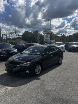 Black 2020 Hyundai Elantra SEL for sale in Statesboro, GA