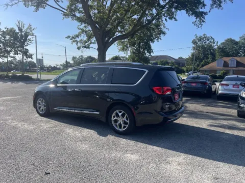 Another view of 2019 Chrysler Pacifica Limited for sale in Statesboro, GA at Jarrard Pre-Owned Vehicles