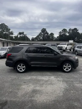 Another view of 2019 Ford Explorer XLT for sale in Statesboro, GA at Jarrard Pre-Owned Vehicles