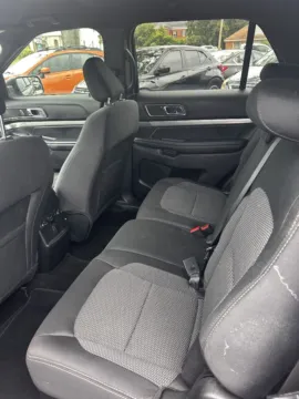 More photos of 2019 Ford Explorer XLT at Jarrard Pre-Owned Vehicles, GA