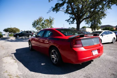 More photos of 2006 Dodge Charger R/T at Jarrard Pre-Owned Vehicles, GA