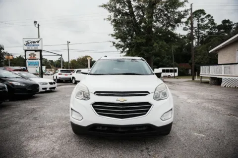 White 2017 Chevrolet Equinox LT for sale in Statesboro, GA