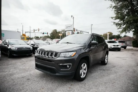 Photos of 2018 Jeep Compass Latitude for sale in Statesboro, GA at Jarrard Pre-Owned Vehicles