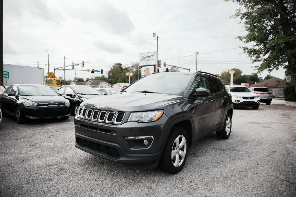 Gray 2018 Jeep Compass Latitude for sale in Statesboro, GA