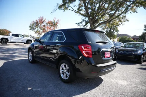 More photos of 2016 Chevrolet Equinox LS at Jarrard Pre-Owned Vehicles, GA